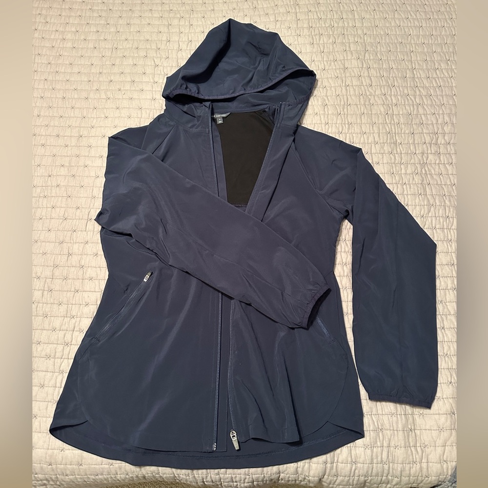 We Wander light weight hooded jacket